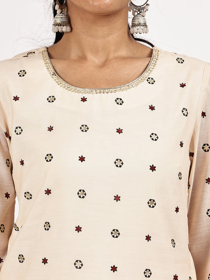 Printed Off-white Kurta Set with Maroon Dupatta