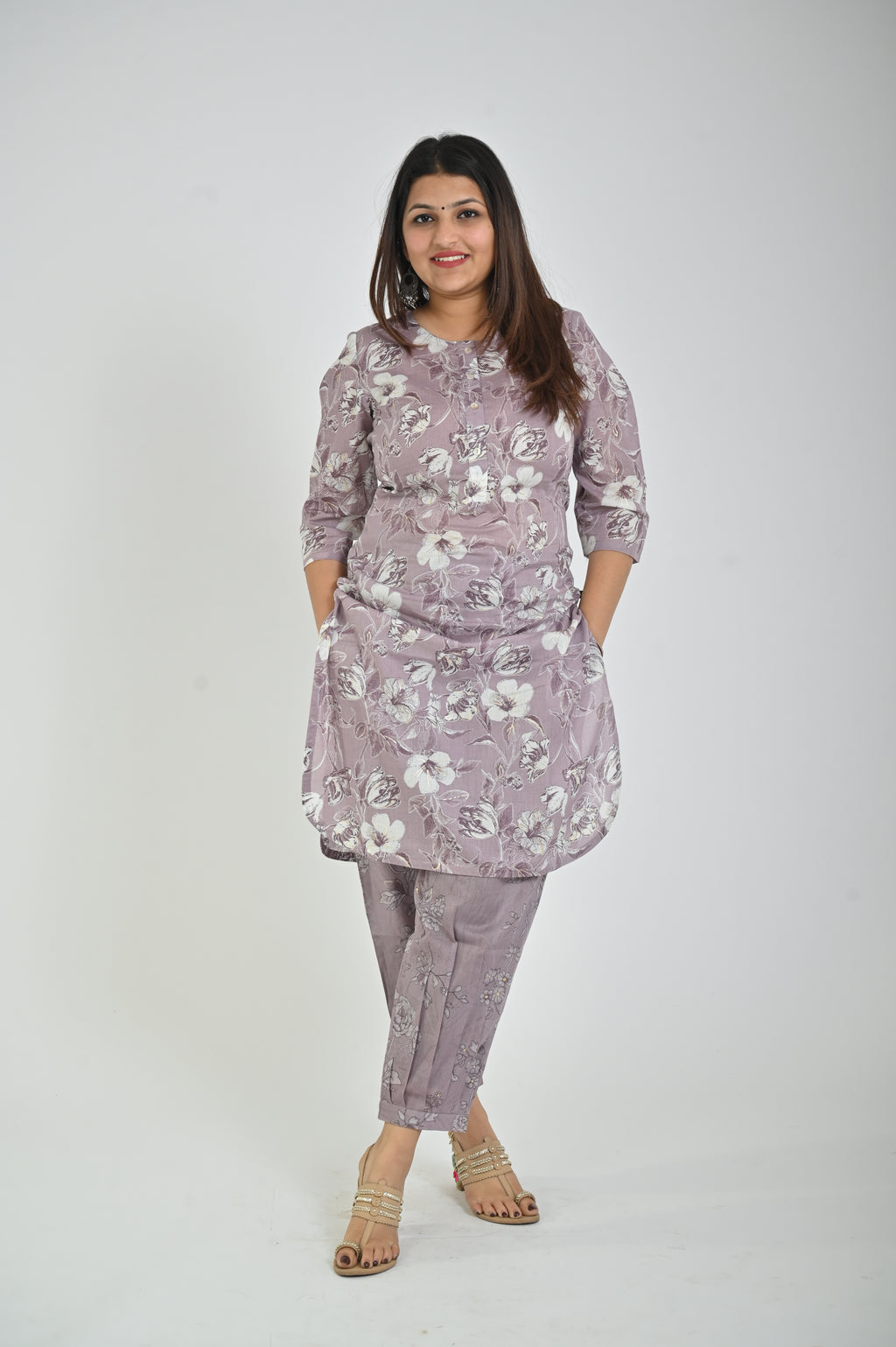 Women’s Gray Ethnic Kurta with Matching Pant Set