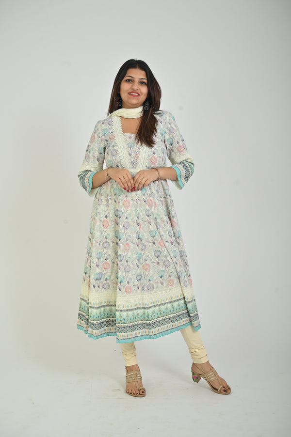 Women’s Off White Printed Kurta Pant Dupatta Combo