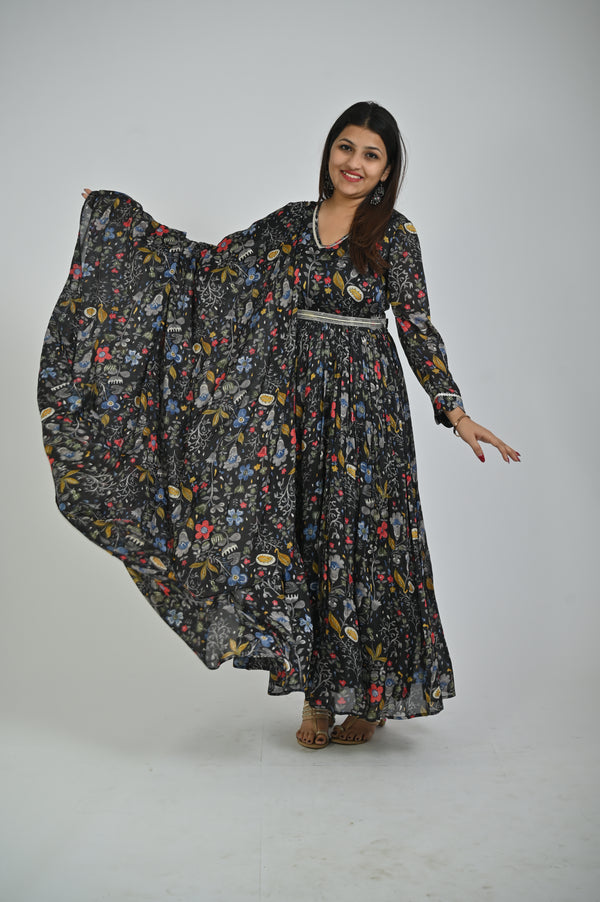 Women’s Black Floor-Length Gown for Special Occasions
