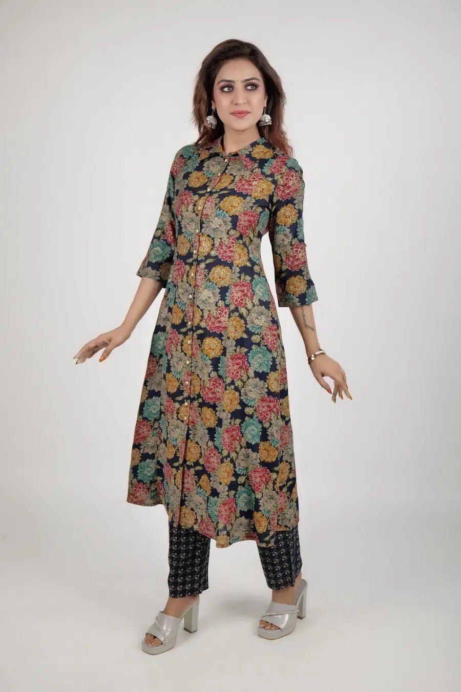 Black printed kurta along with straight pants