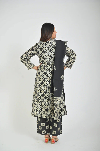 Women’s Ethnic Printed Kurta Set with Solid Dupatta - The Bebla