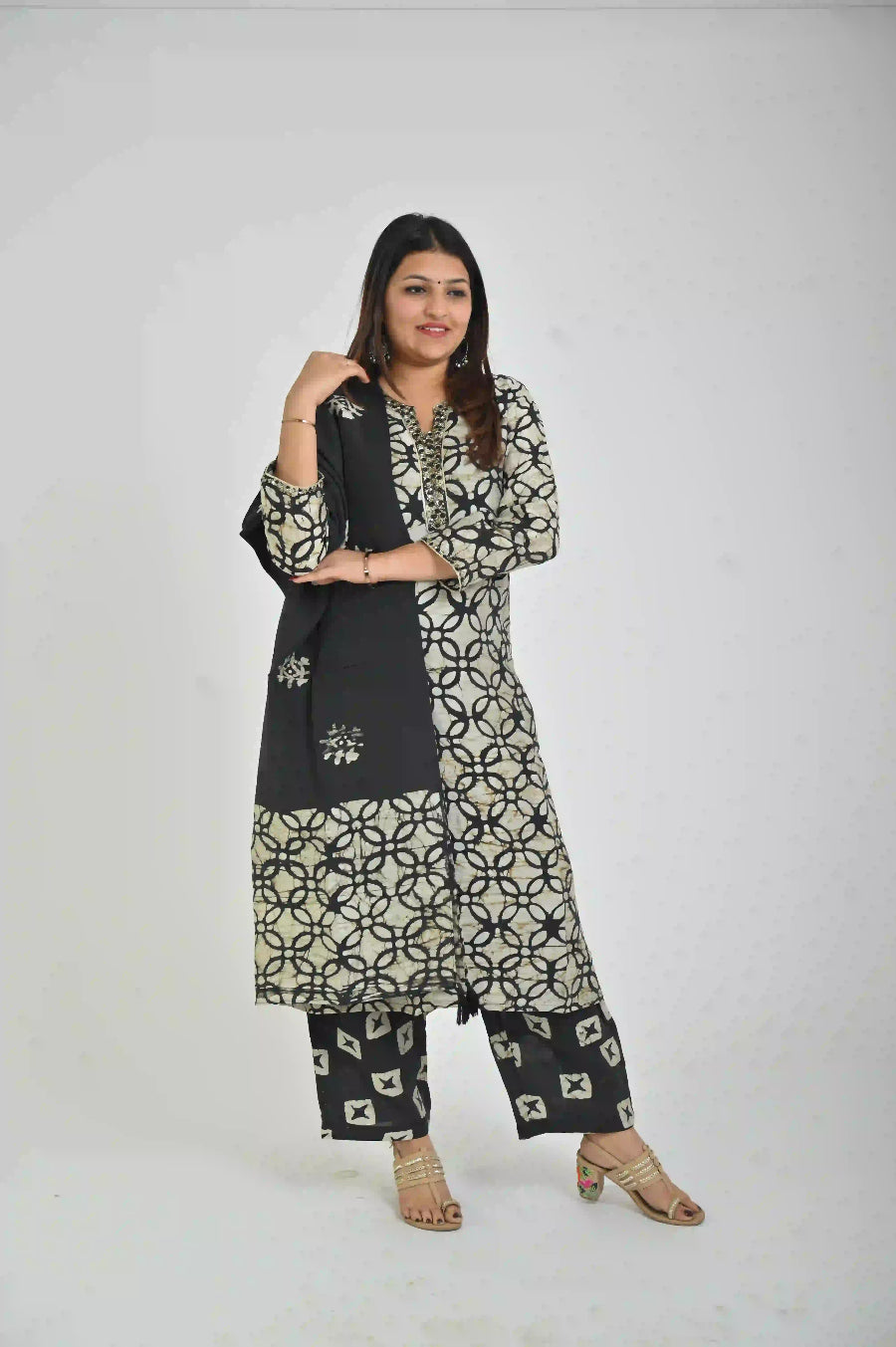 Women’s Ethnic Printed Kurta Set with Solid Dupatta - The Bebla