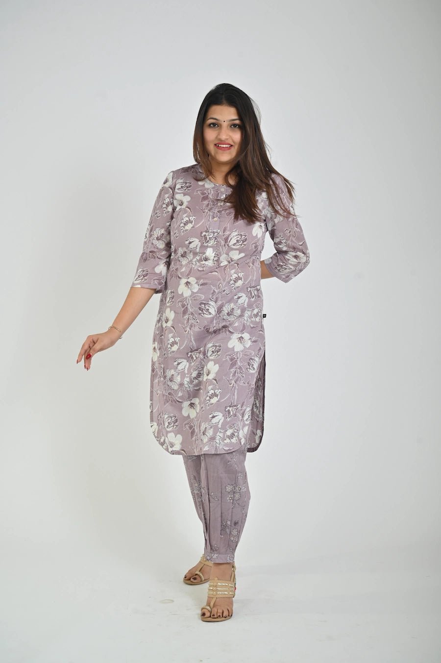 Women’s Gray Ethnic Kurta with Matching Pant Set - The Bebla
